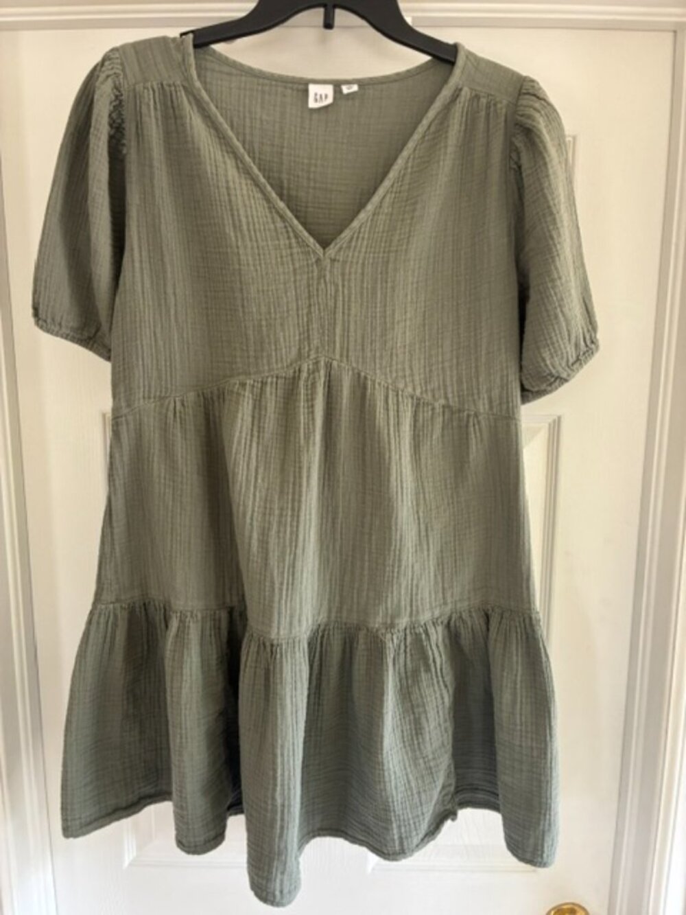 Gap olive green 100% cotton gauze waffle dress, size Large, in great condition